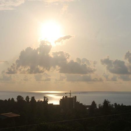 Apartment Murad Batumi Bagian luar foto