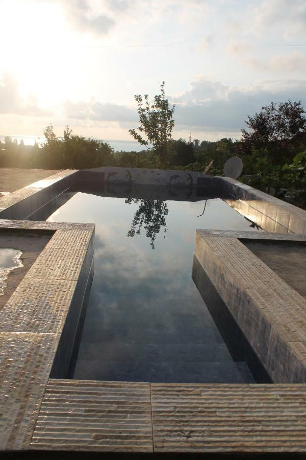 Apartment Murad Batumi Bagian luar foto